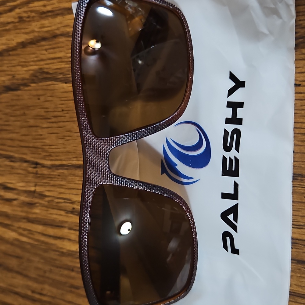 PALESHY Unisex Brown-on-Brown Polarized Sunglasses-Lightweight UV400 Protection